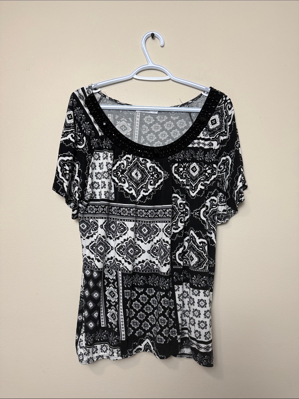 Ricki's Black & White Patchwork Scoop Neck Top size L
